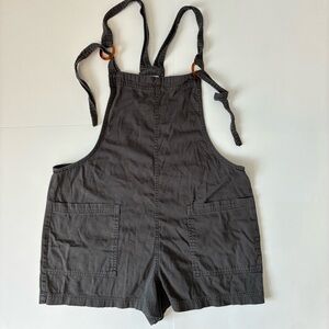Aerie Charcoal/Black Overall Shorts with Adjustable Straps Size Medium
